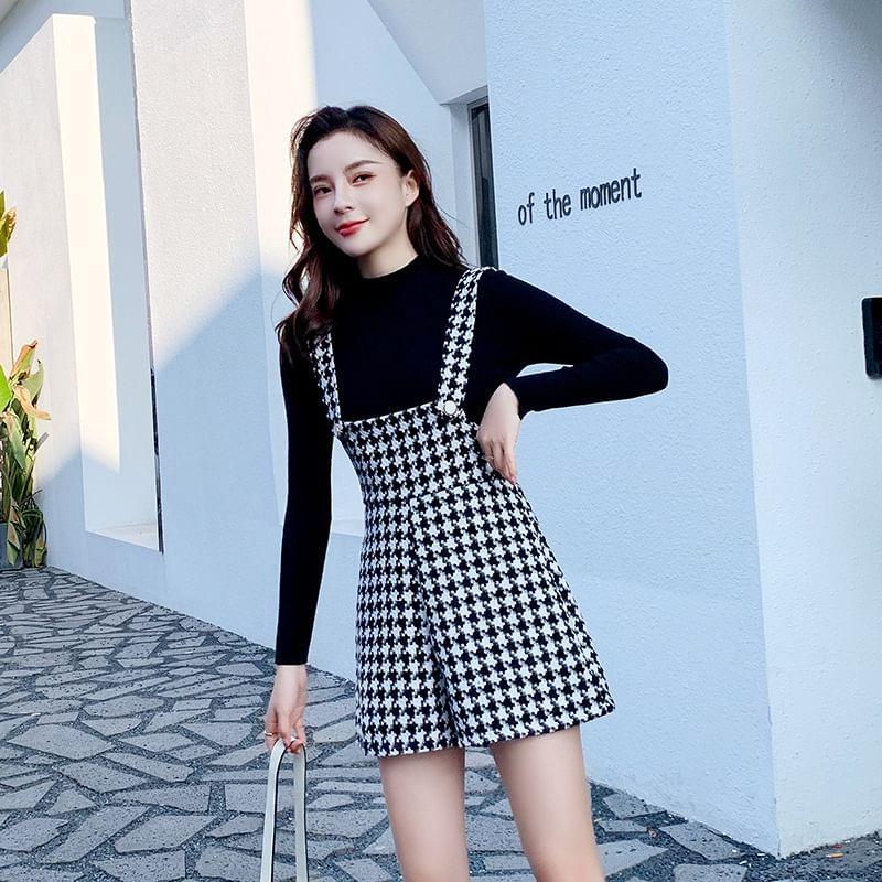 Set: Long-Sleeve Mock Neck Plain Knit Top + Houndstooth Tweed Wide Leg Jumper Shorts Product Image