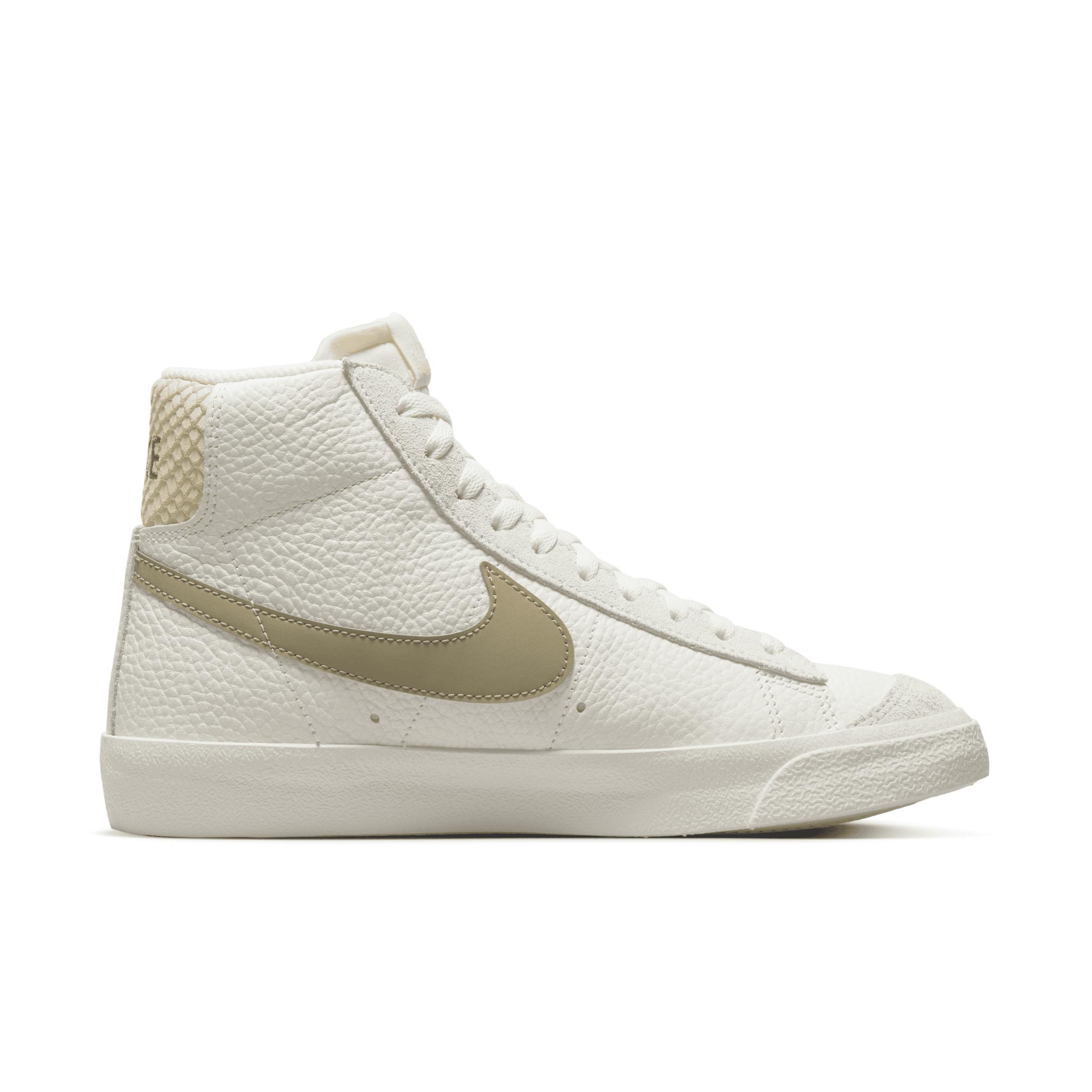 Nike Women's Blazer Mid '77 Shoes in White, Size: 5 | FD0805-100 Product Image