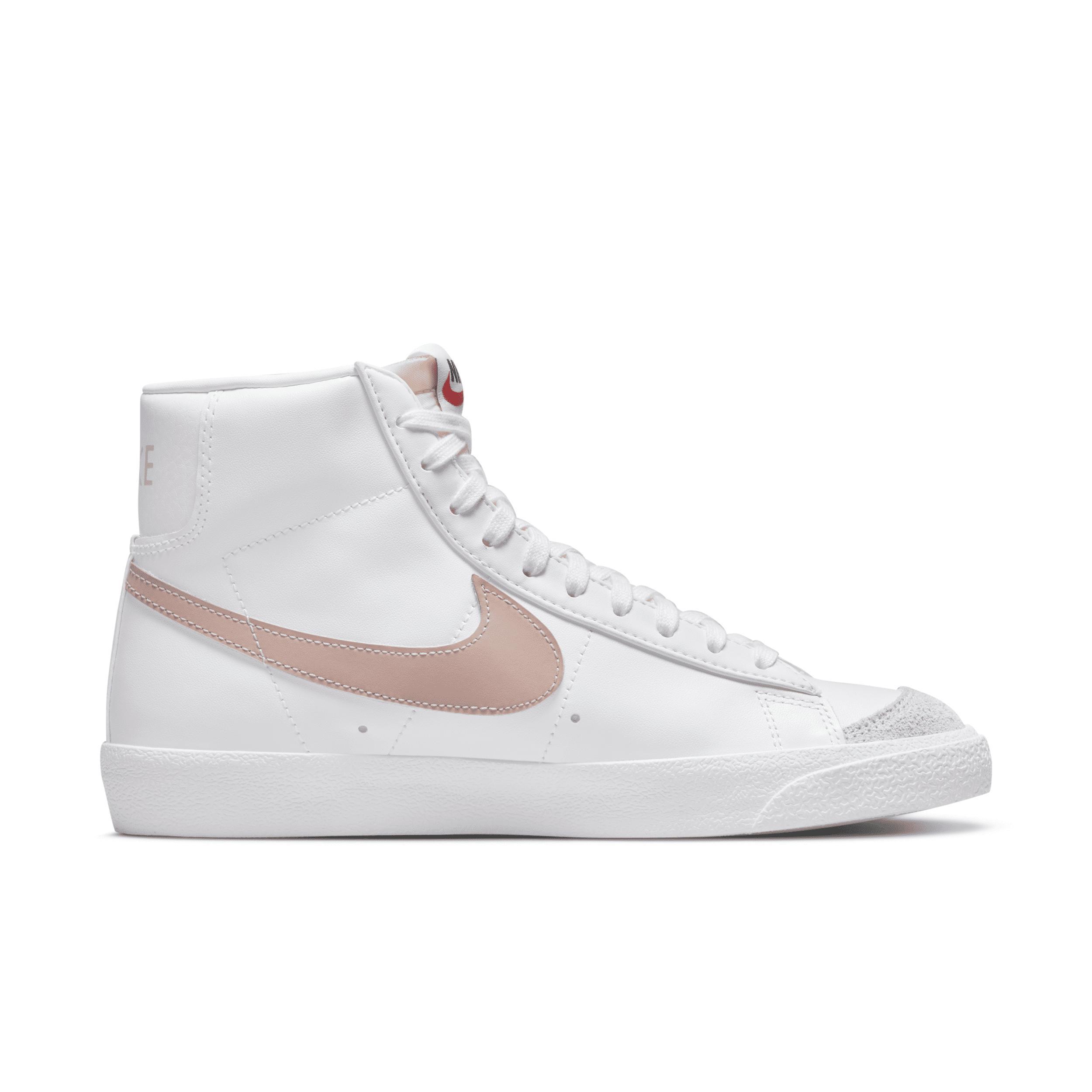 Nike Women's Blazer Mid '77 Shoes Product Image