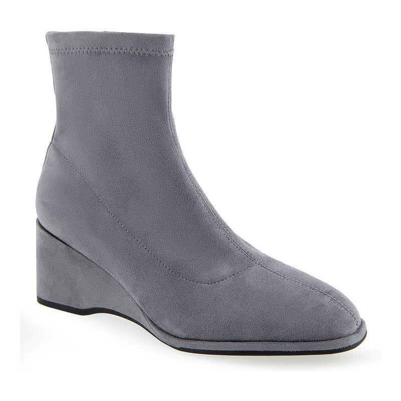 Propet Winslow Womens Suede Winter Boots Product Image