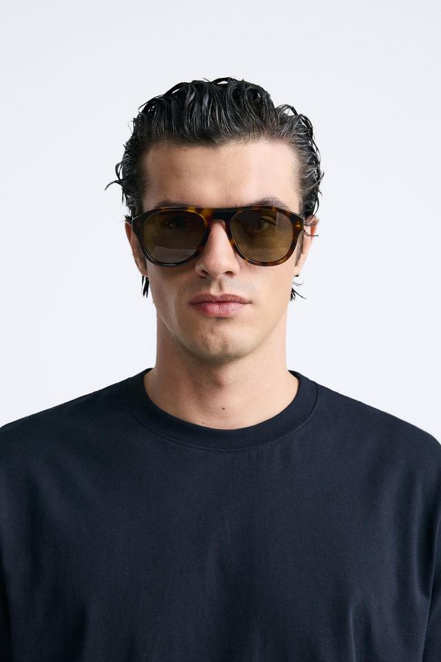 OVAL SUNGLASSES Product Image