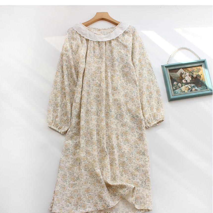 Long-Sleeve Crew Neck Floral Print Eyelet Lace Trim Midi Pajama Dress Product Image