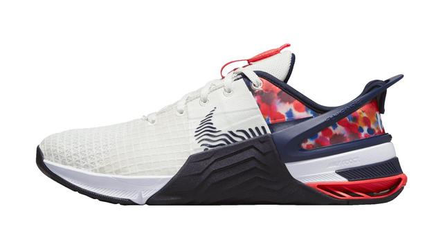 Nike Metcon 8 Flyease - Women's Product Image