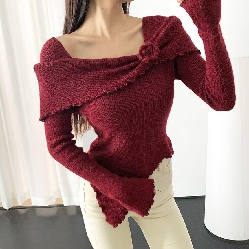 Long-Sleeve Square Neck Plain Asymmetrical Floral Accent Lettuce Edge Crop Knit Top Product Image