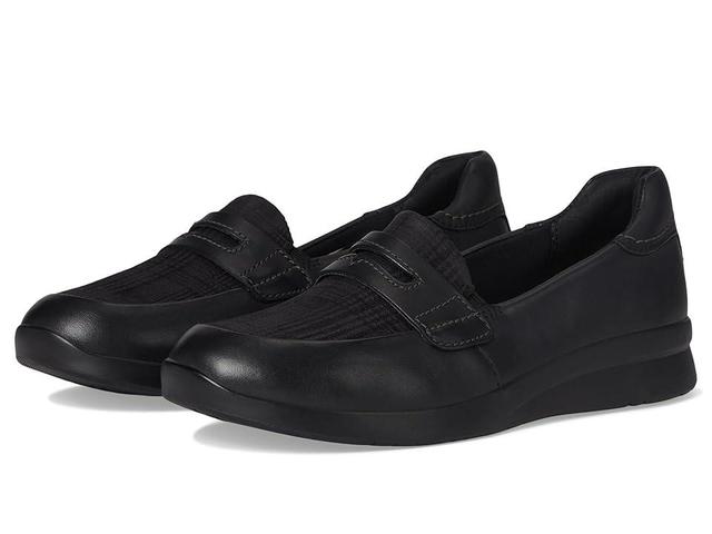 Clarks Ellowyn Penny Leather) Women's Flat Shoes Product Image