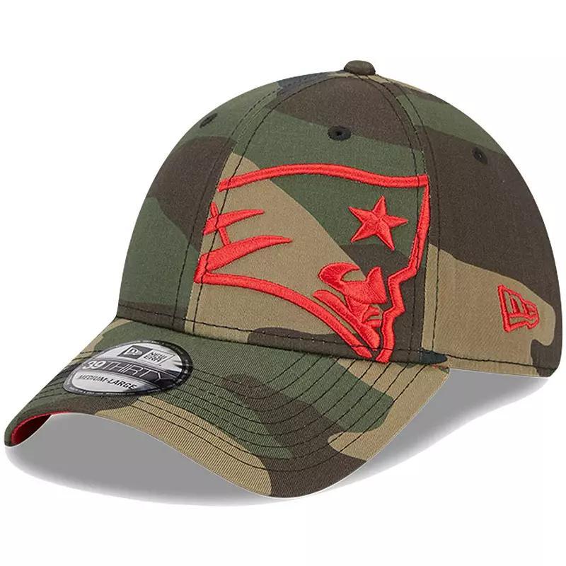 Mens New Era Camo New England Patriots Punched Out 39THIRTY Flex Hat Product Image