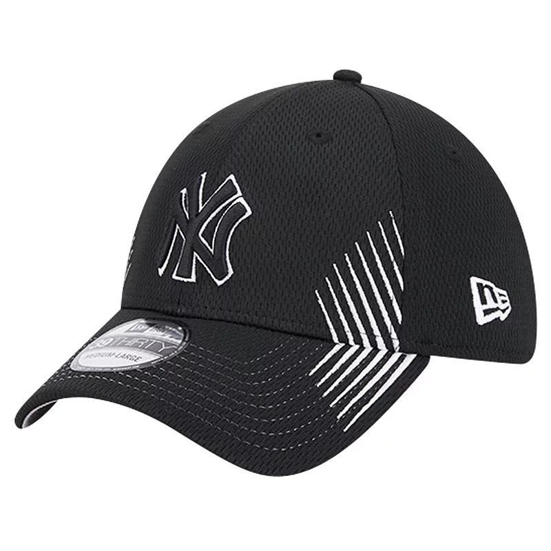 Mens New Era New York Yankees Active Dash Mark 39THIRTY Flex Hat Product Image