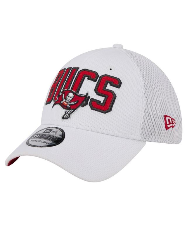 New Era Mens White Tampa Bay Buccaneers Breakers 39THIRTY Flex Hat Product Image