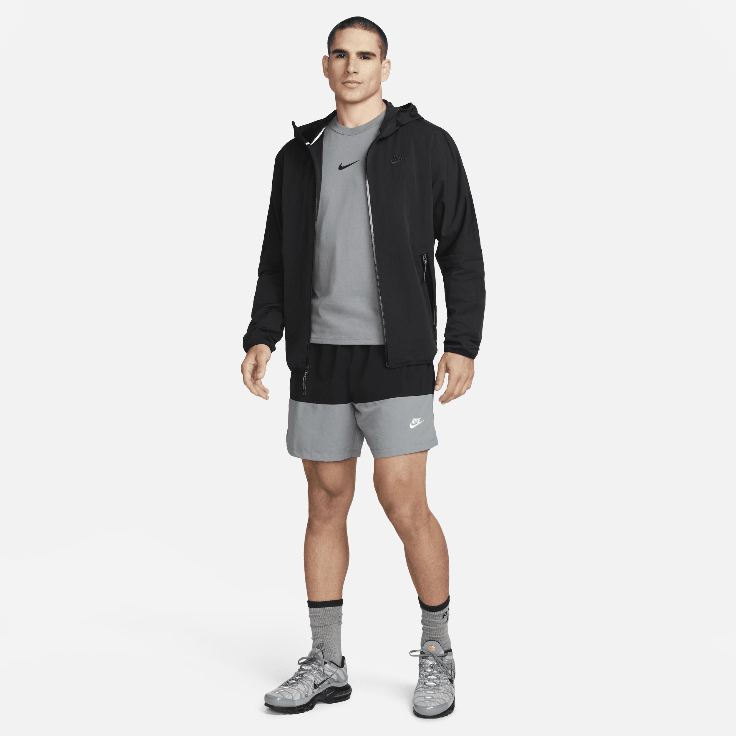 Nike Club Men's Woven Color-Blocked Shorts Product Image