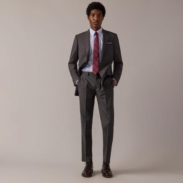 Ludlow Slim-fit suit jacket in Italian stretch worsted wool Product Image