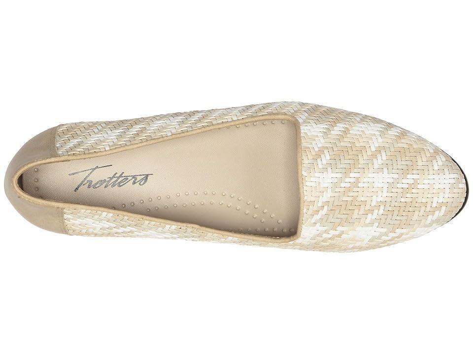 Trotters Liz (Beige ) Women's Shoes Product Image