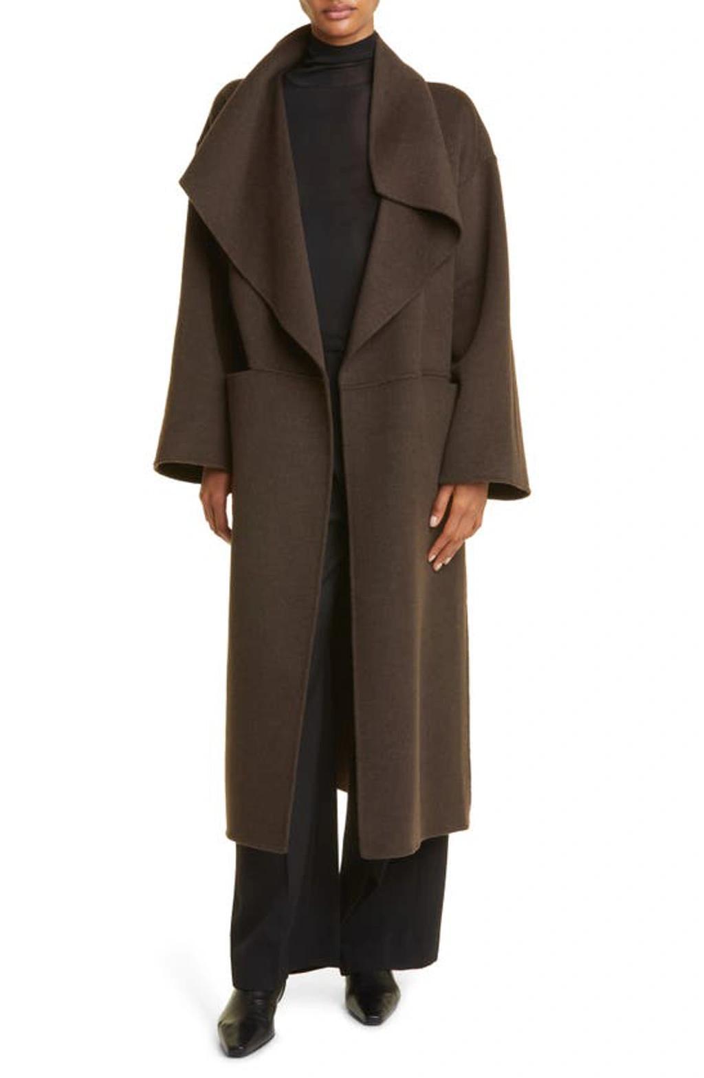 Signature Wool-cashmere Coat In 021 Chocolate Product Image