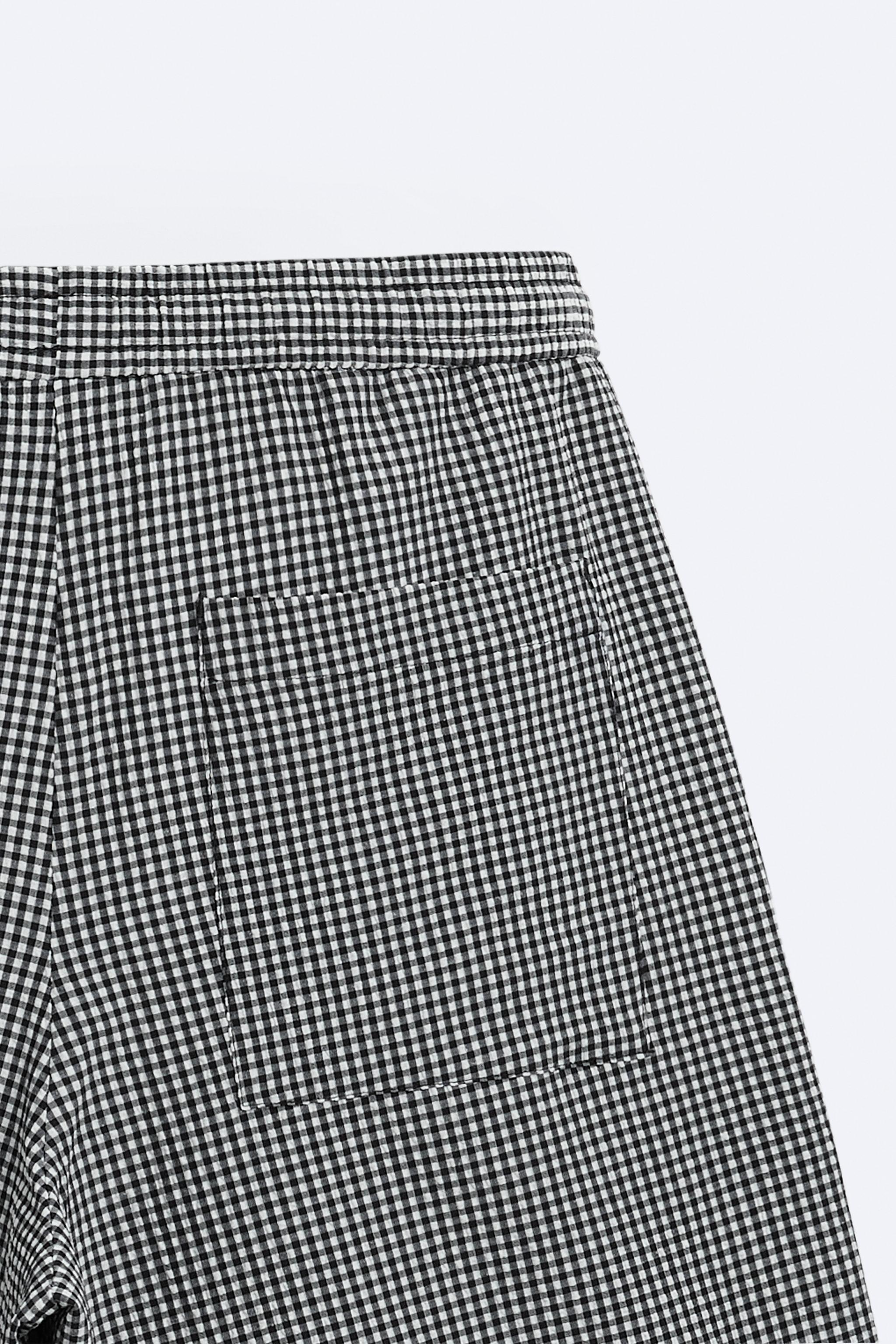 PLAID SEERSUCKER SHORTS Product Image