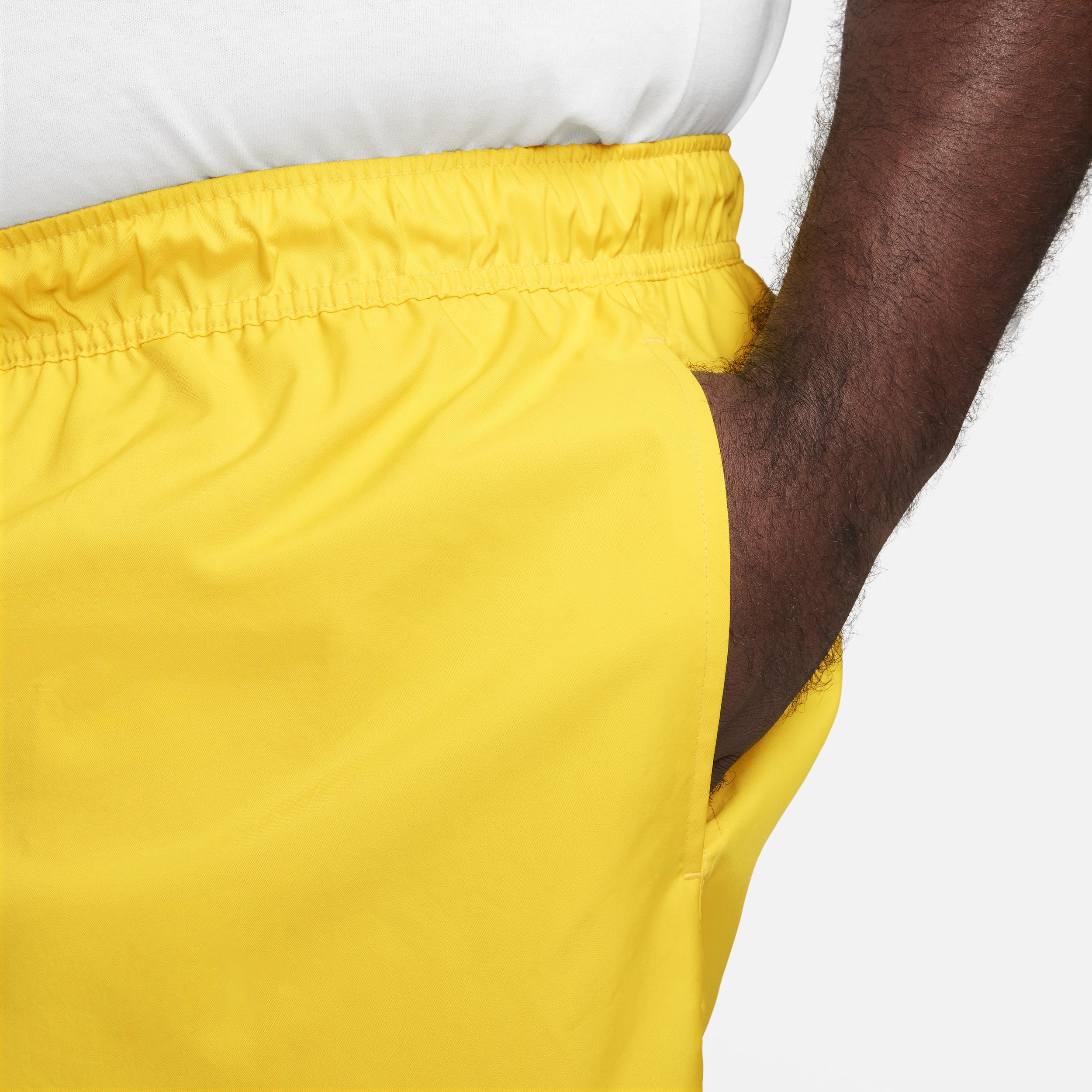 Nike Men's Club Woven Flow Shorts Product Image