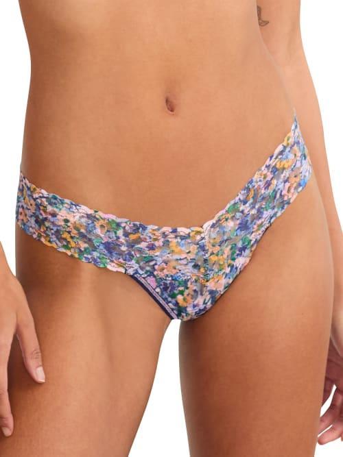 Printed Low-Rise Signature Lace Thong Product Image