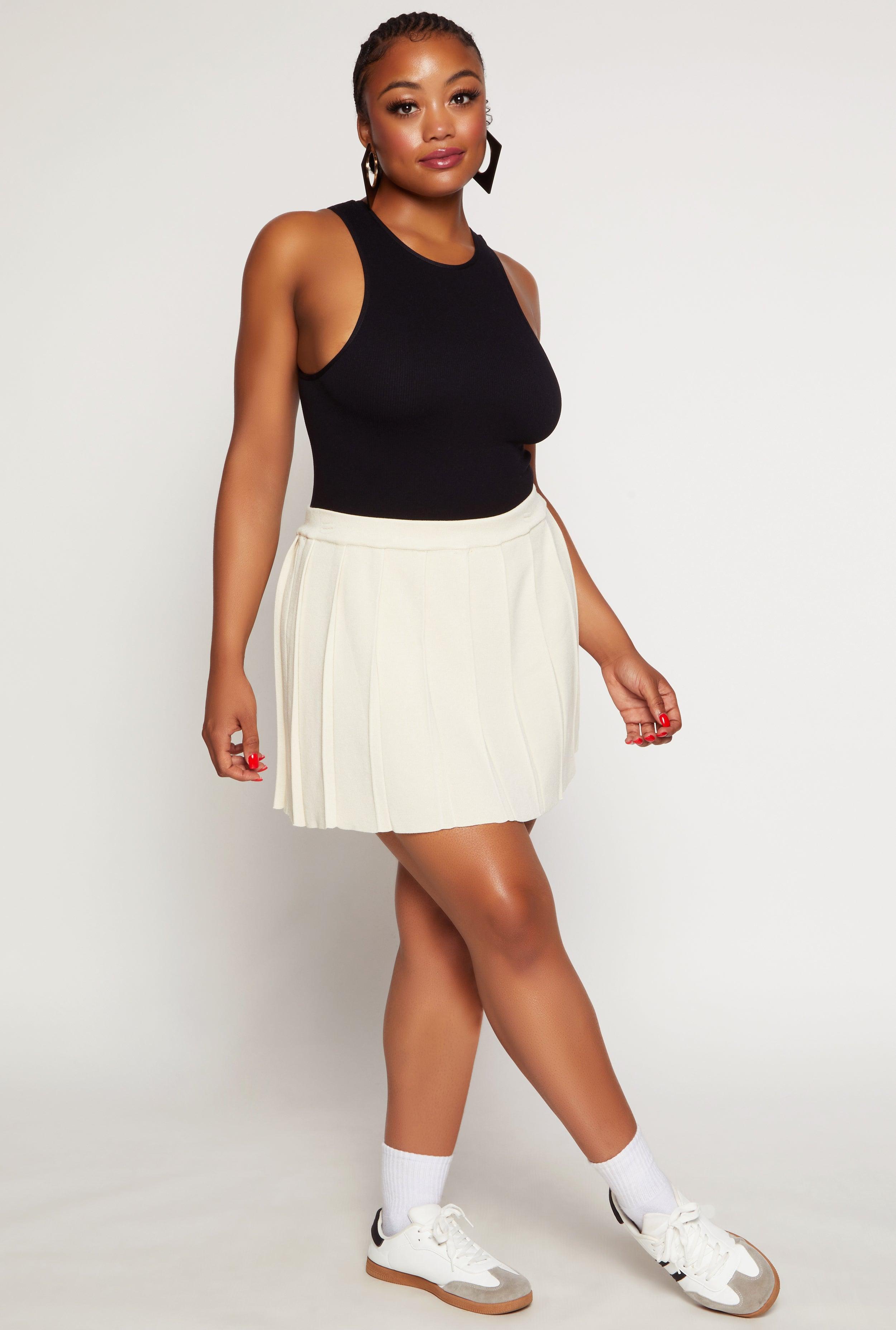 Womens Plus Size Daisy Knit Pleated Mini Skort Product Image