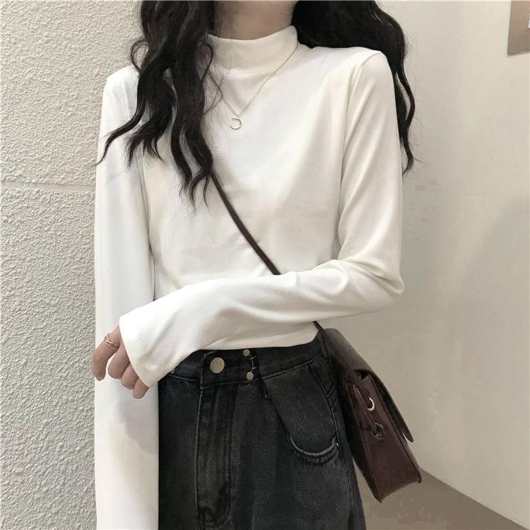 Long-Sleeve Mock Neck Plain T-Shirt Product Image