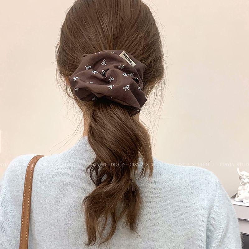 Bow Print Scrunchie Product Image