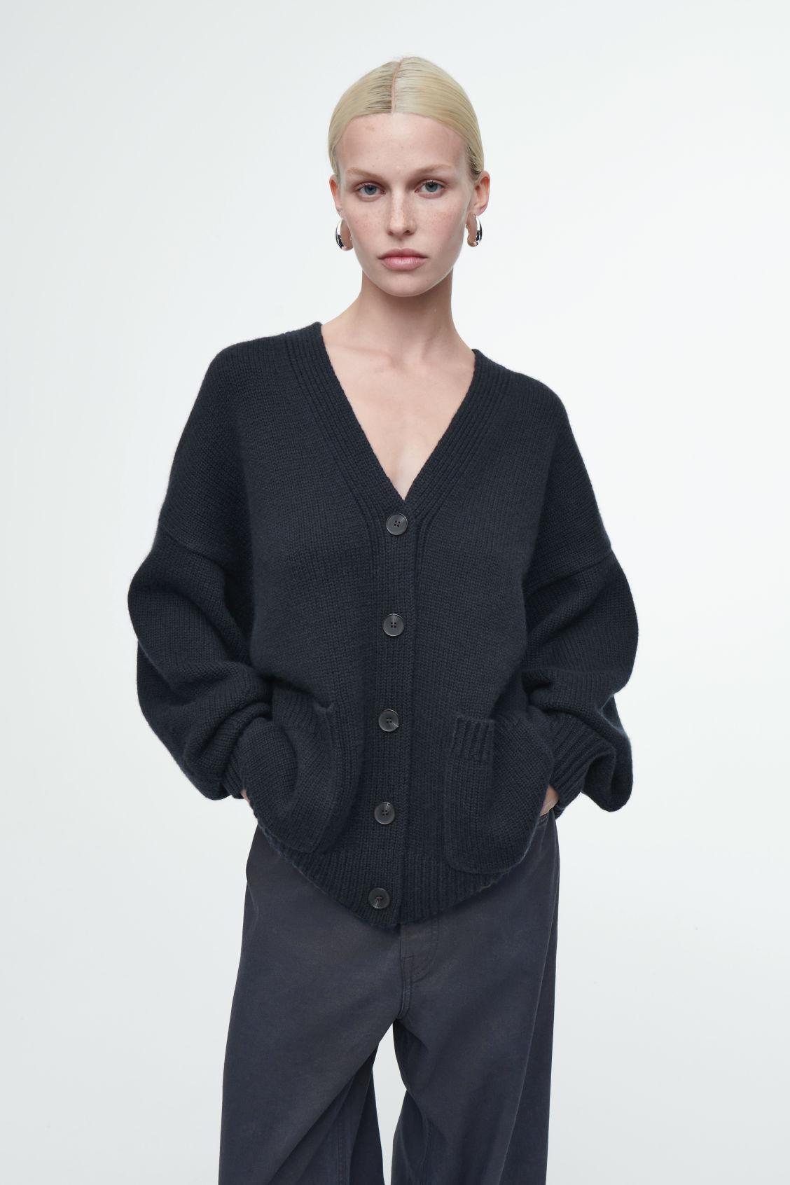 CHUNKY CASHMERE-BLEND CARDIGAN Product Image