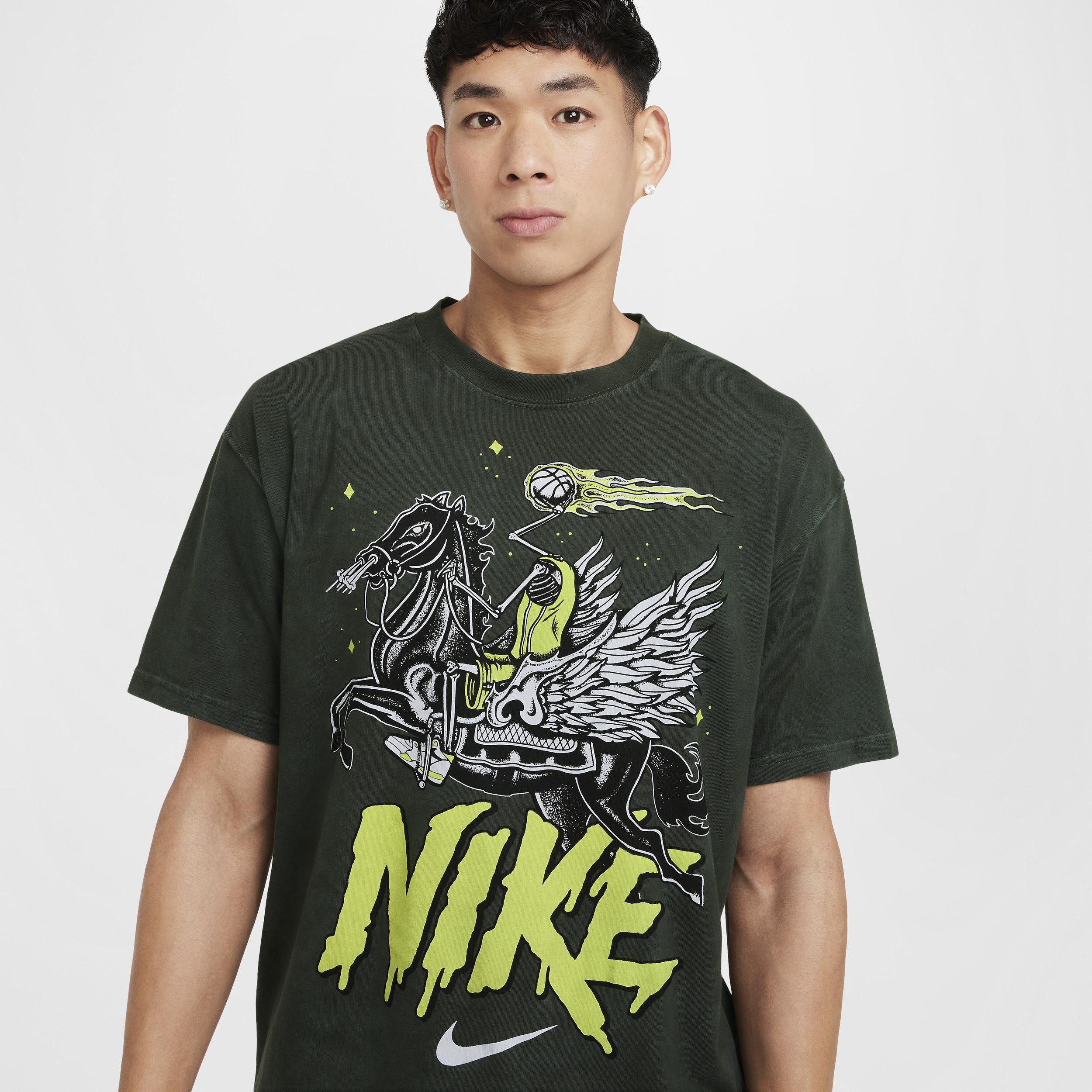 Nike Men's Max90 Basketball T-Shirt Product Image