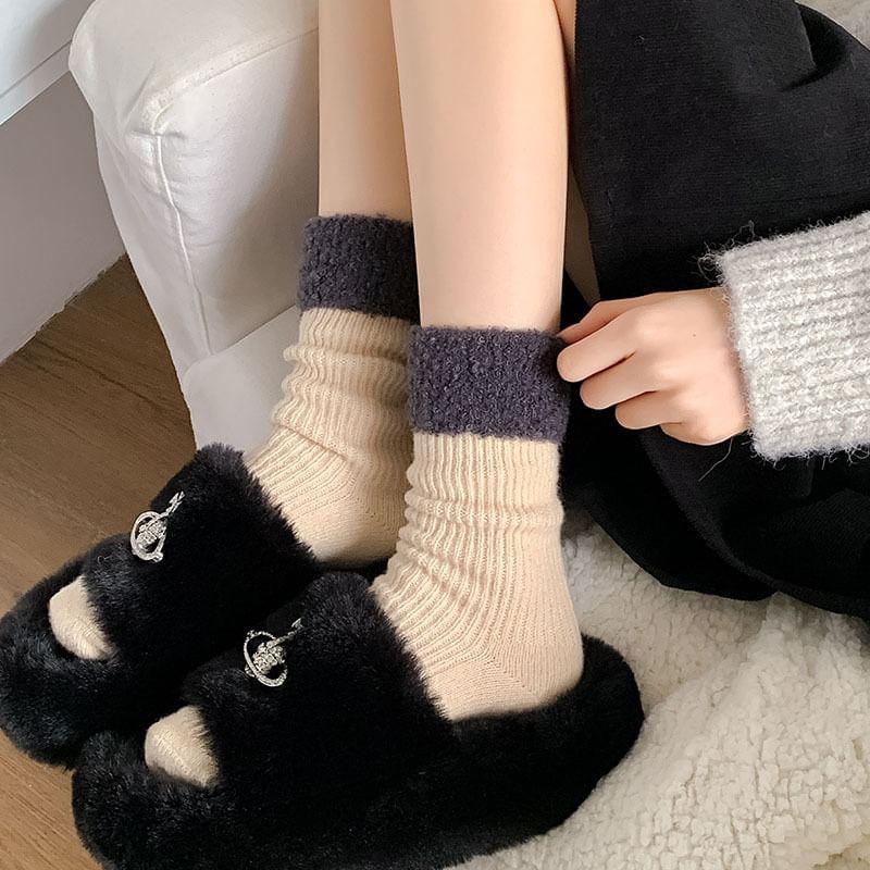 Two Tone Fleece Panel Socks Product Image