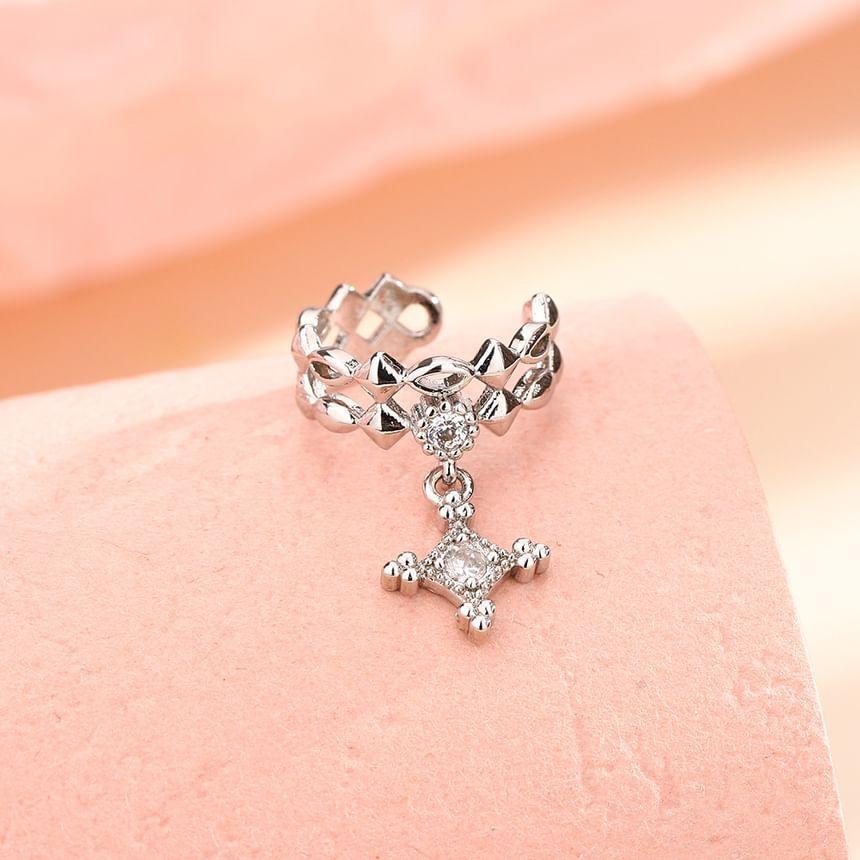 Rhinestone Star Ear Cuff Product Image