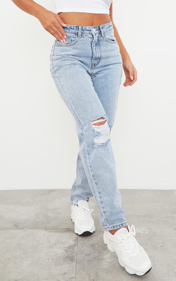 PRETTYLITTLETHING Light Blue Wash Knee Rip Mom Jeans Product Image