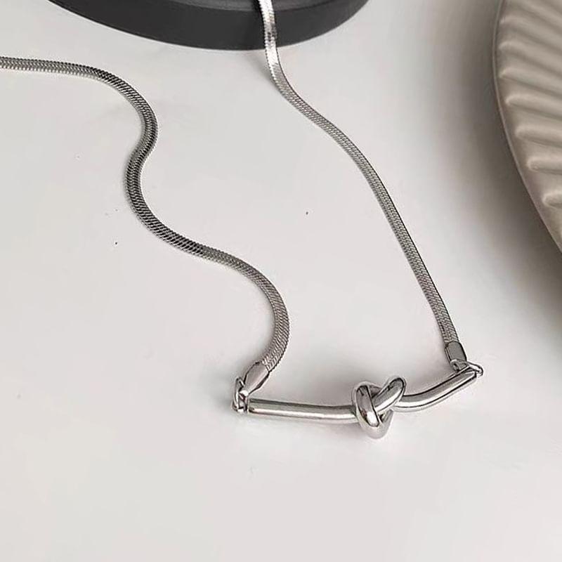 Alloy Knot Necklace Product Image