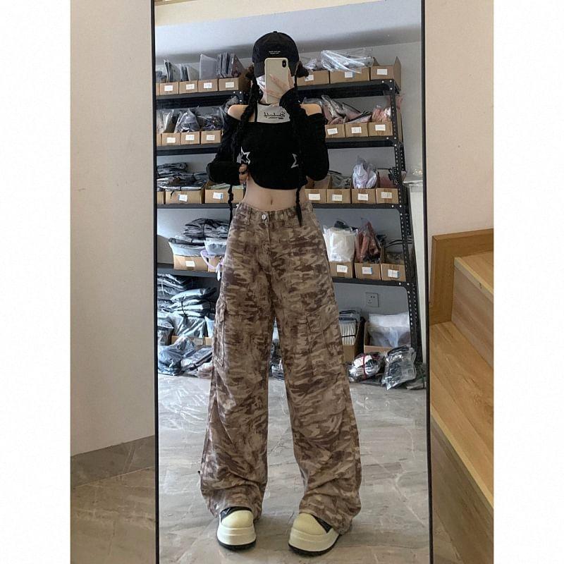 Low Rise Camo Print Wide Leg Cargo Pants Product Image