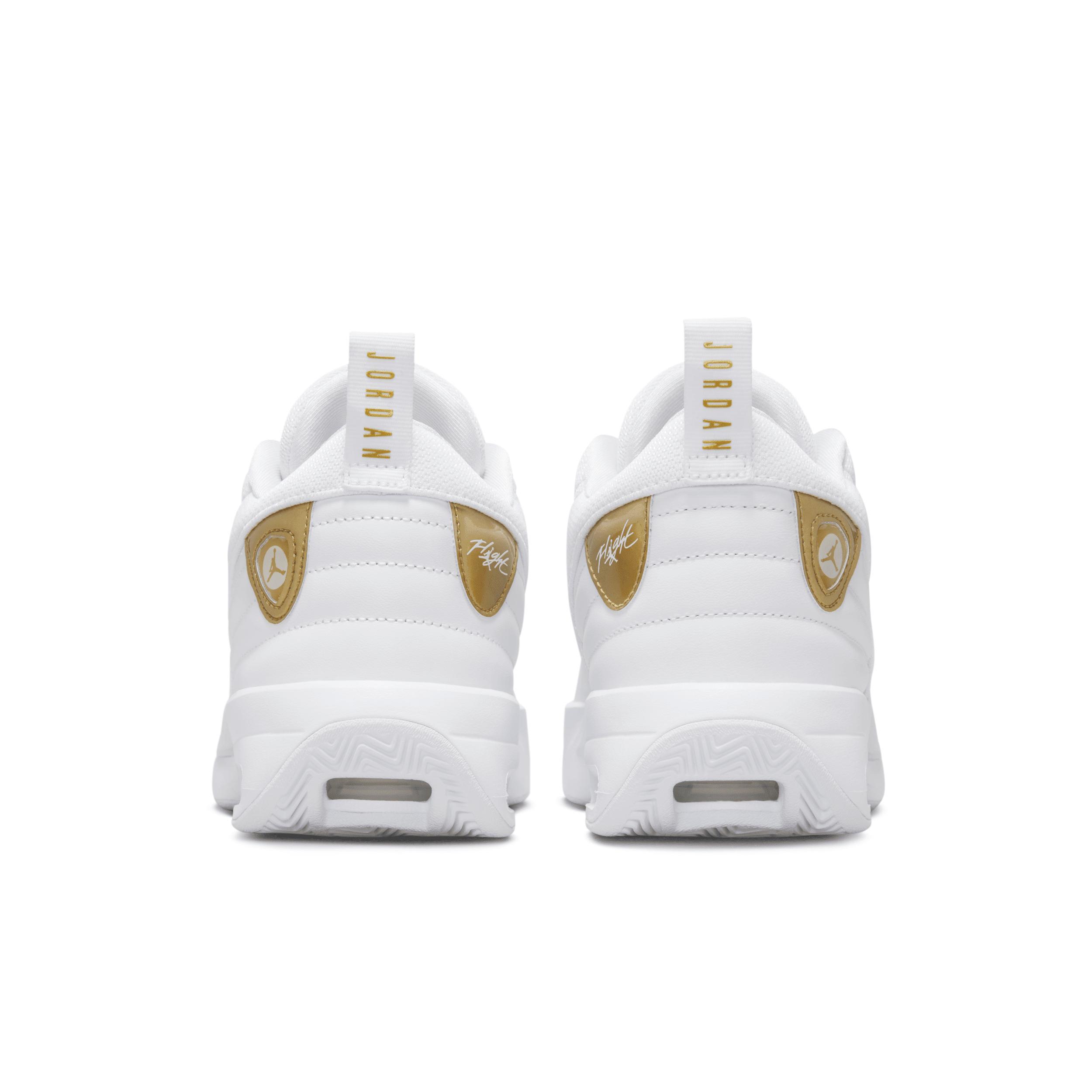 Women's Jordan Max Aura 6 Shoes Product Image