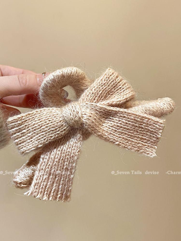 Bow Knit Acrylic Hair Claw Clip Product Image