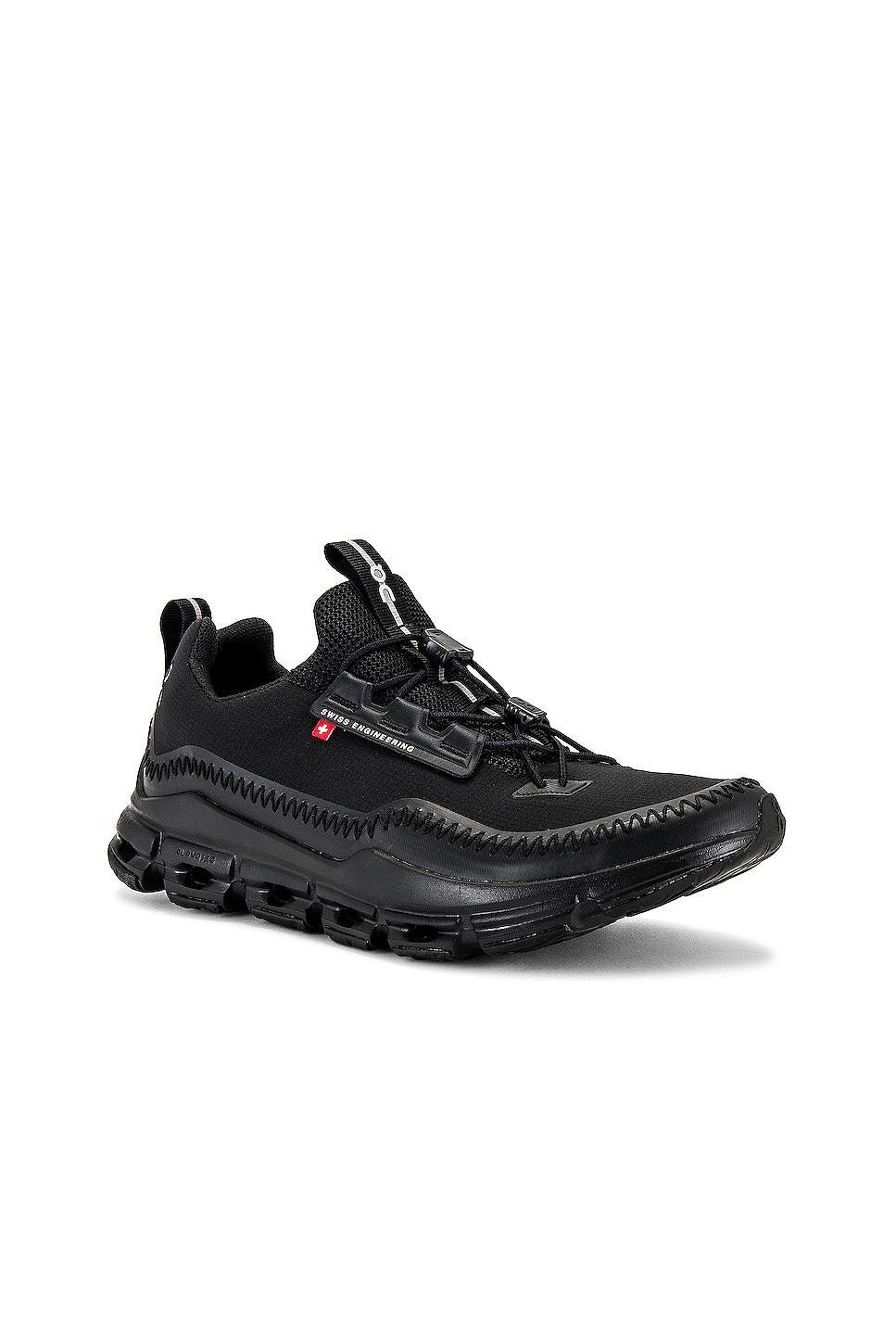 On Cloudaway in All Black - Black. Size 11.5 (also in 11, 12). Product Image