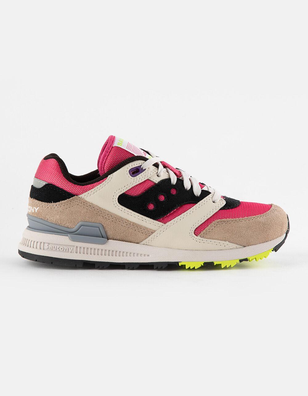 SAUCONY Courageous Womens Shoes Product Image