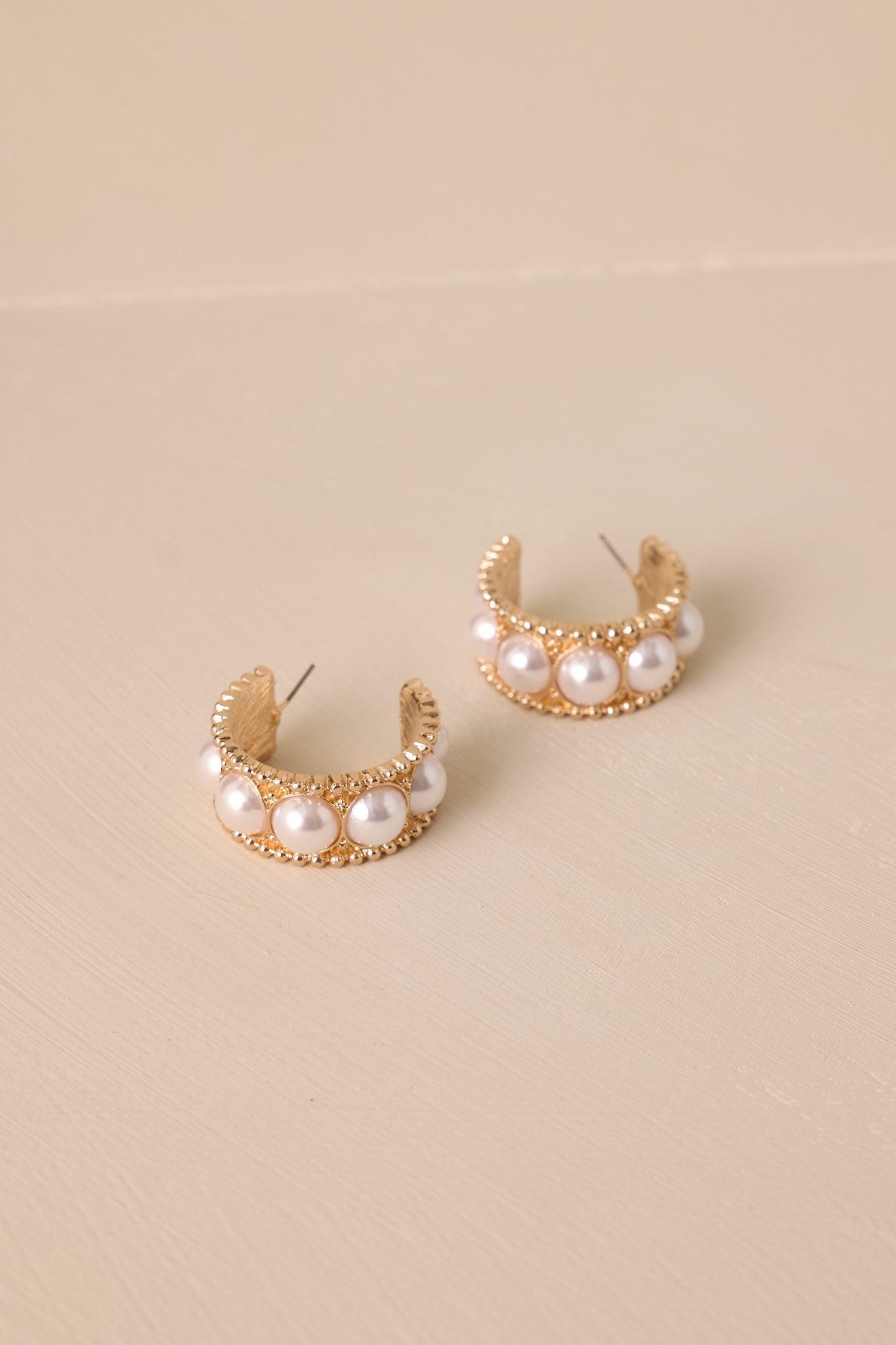 Sunshine Swoop Gold & Ivory Pearl Hoop Earrings Product Image