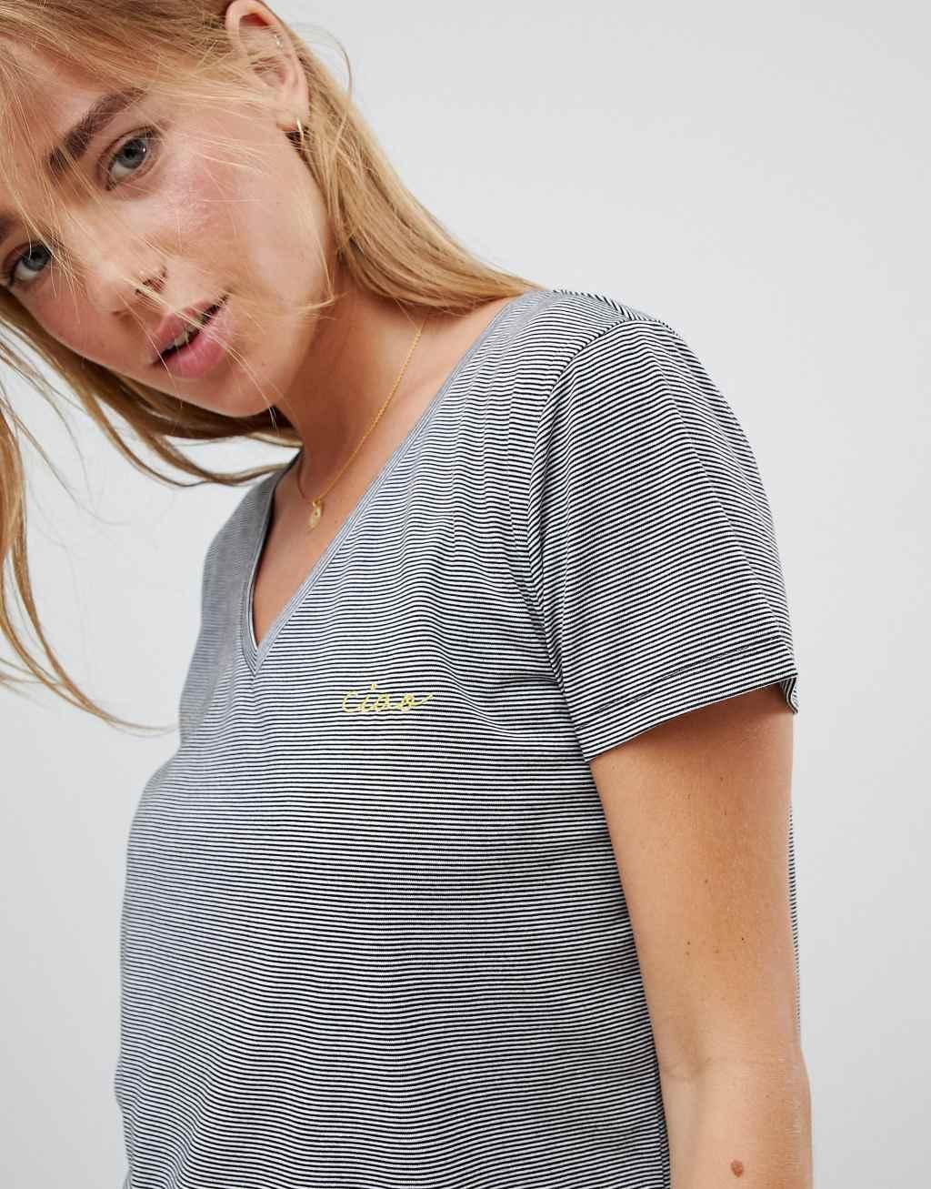 Nocozo Crop T-Shirt Product Image