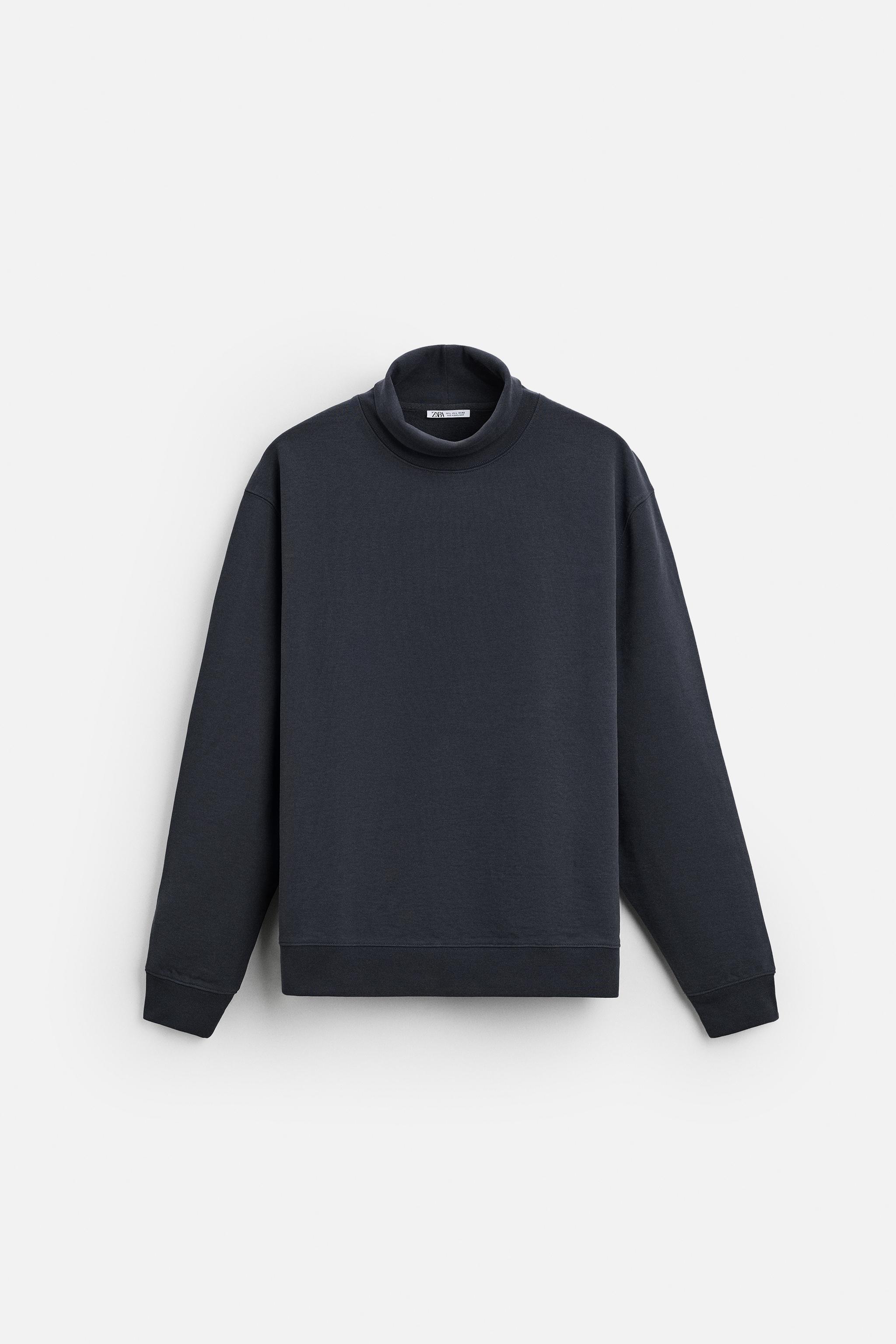 HIGH COLLAR SWEATSHIRT Product Image