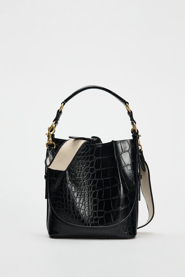 BUCKET BAG Product Image