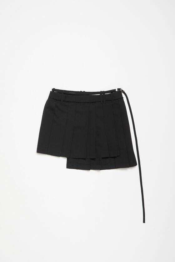 Asymmetric pleated skirt Product Image