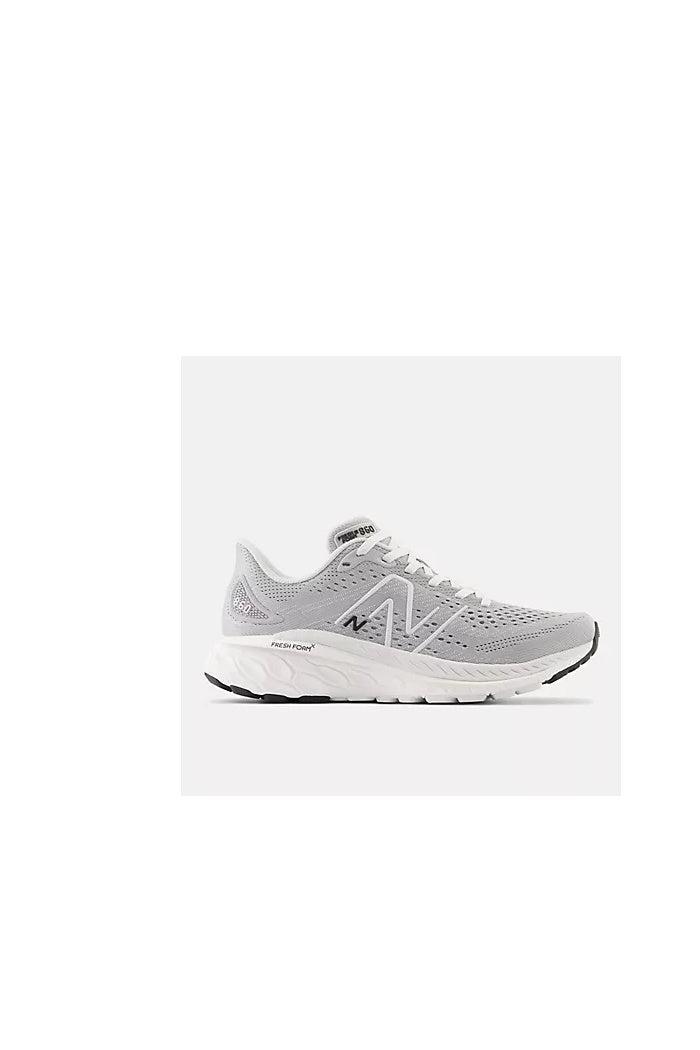 NEW BALANCE Women's Fresh Foam X 860v13 IN WIDE WIDTH Female Product Image