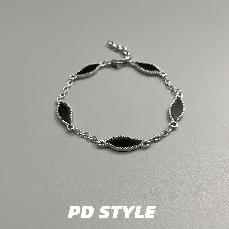 Geometric Bracelet Product Image