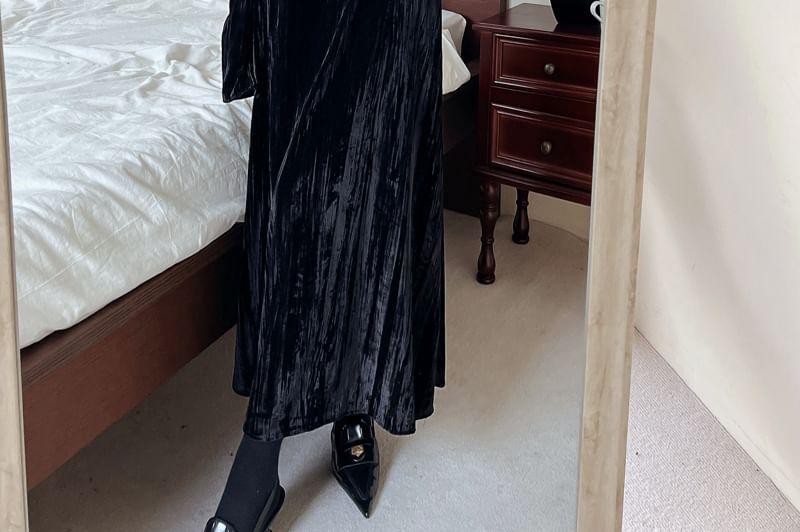 Long-Sleeve V-Neck Velvet Maxi A-Line Dress Product Image