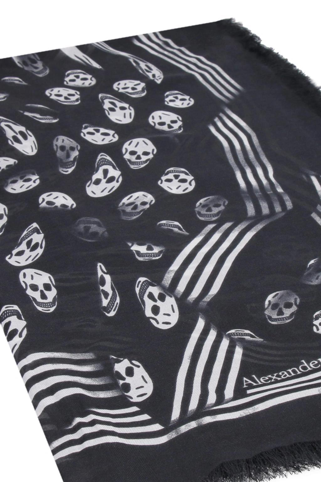 Printed Shawl In Black Product Image