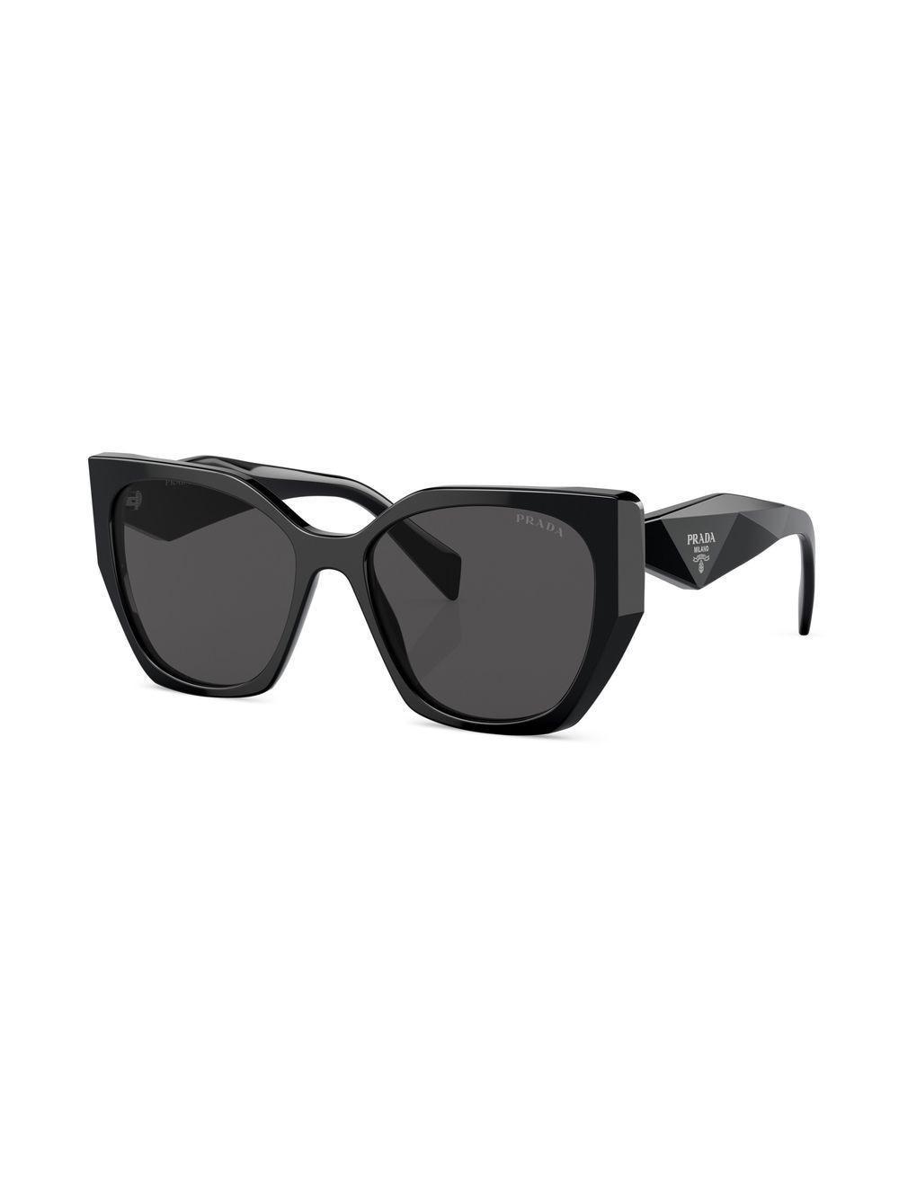 Logo-plaque Cat-eye Sunglasses In Black Product Image