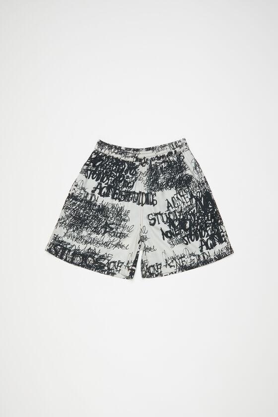 Printed shorts Product Image