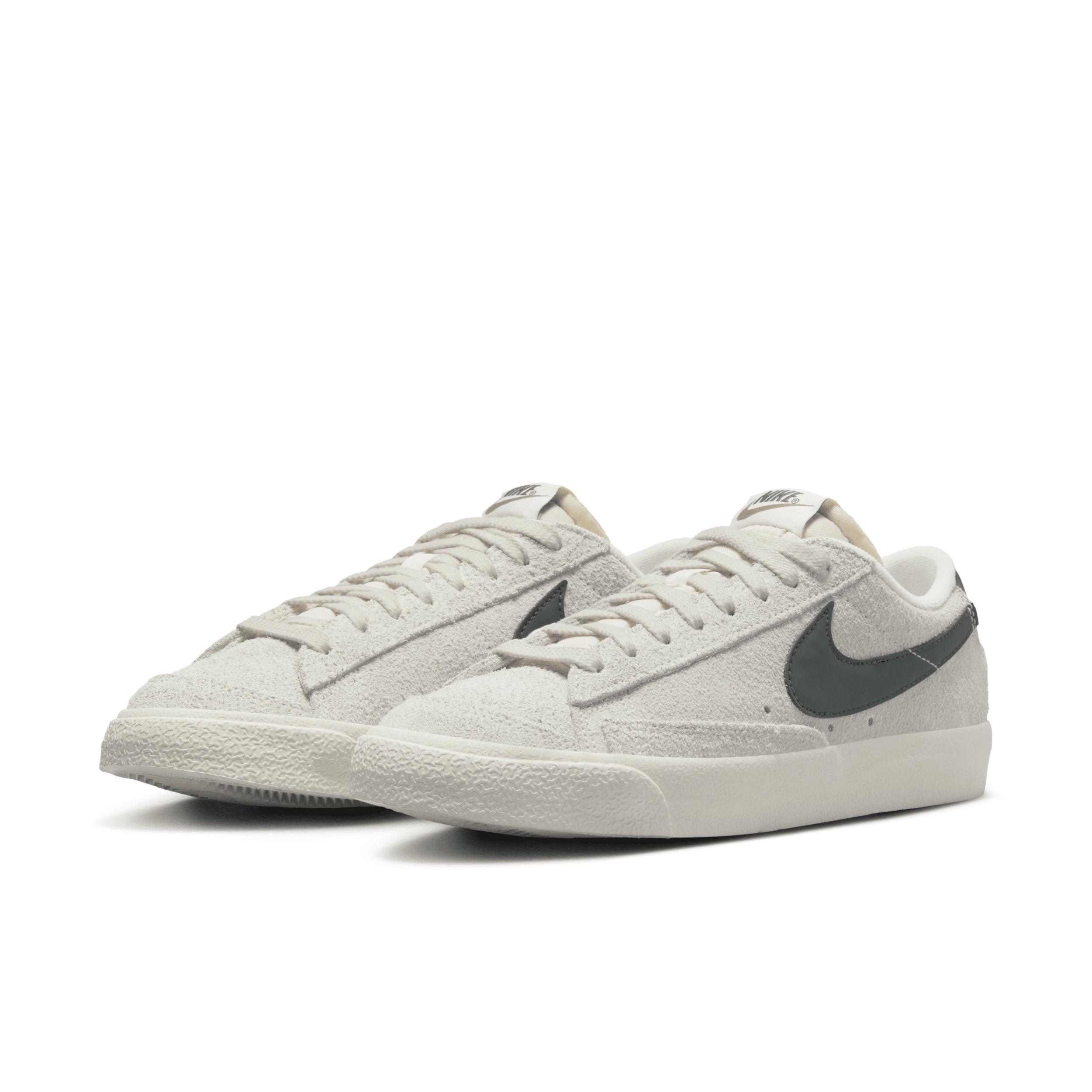 Nike Women's Blazer Low '77 Vintage Shoes Product Image