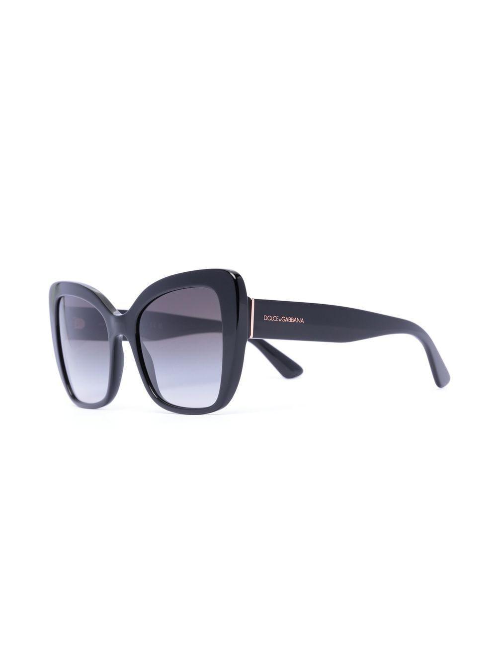 Oversized Cat-eye-frame Sunglasses In Schwarz Product Image