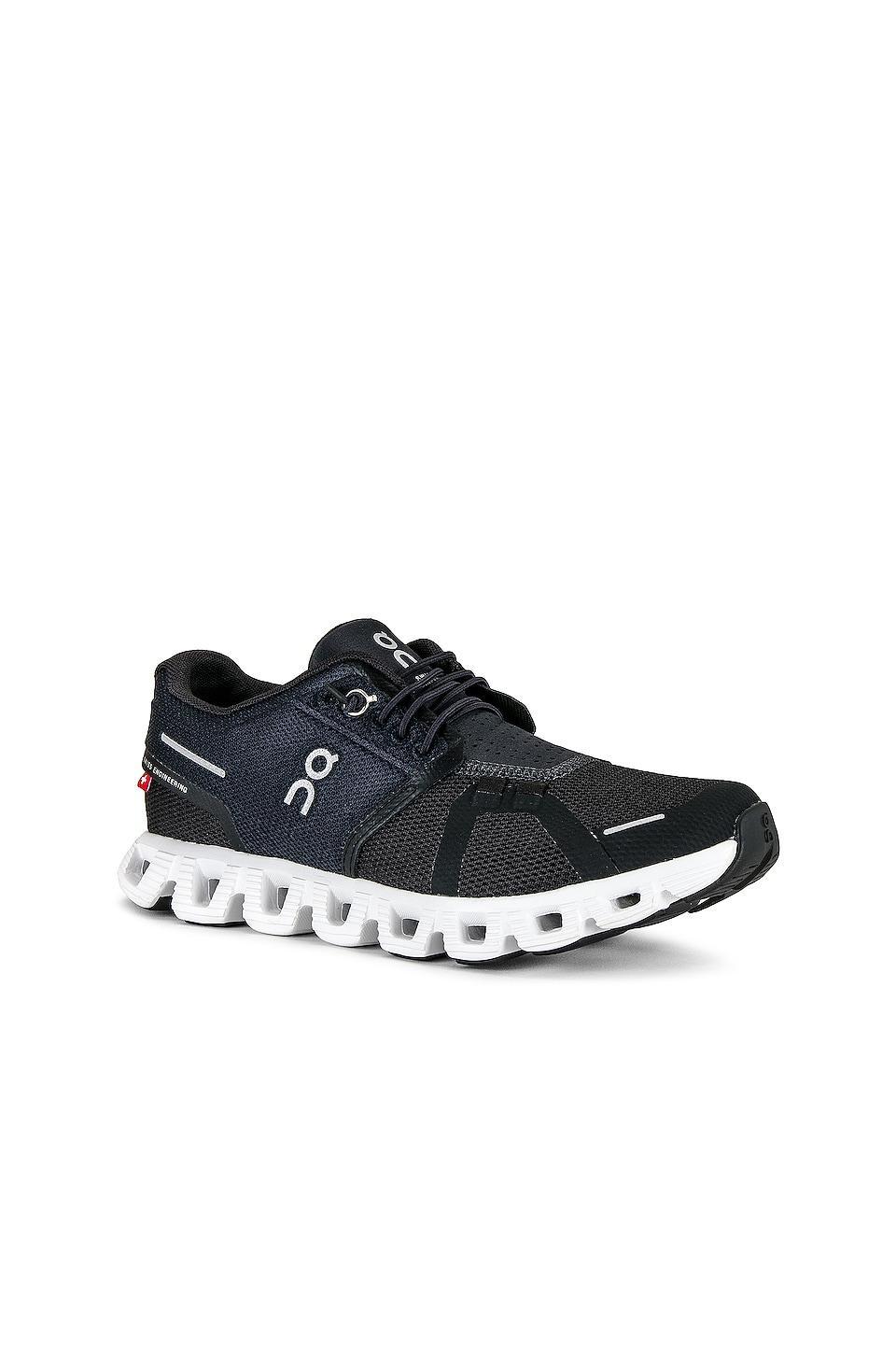 Cloud 5 Sneaker On Product Image