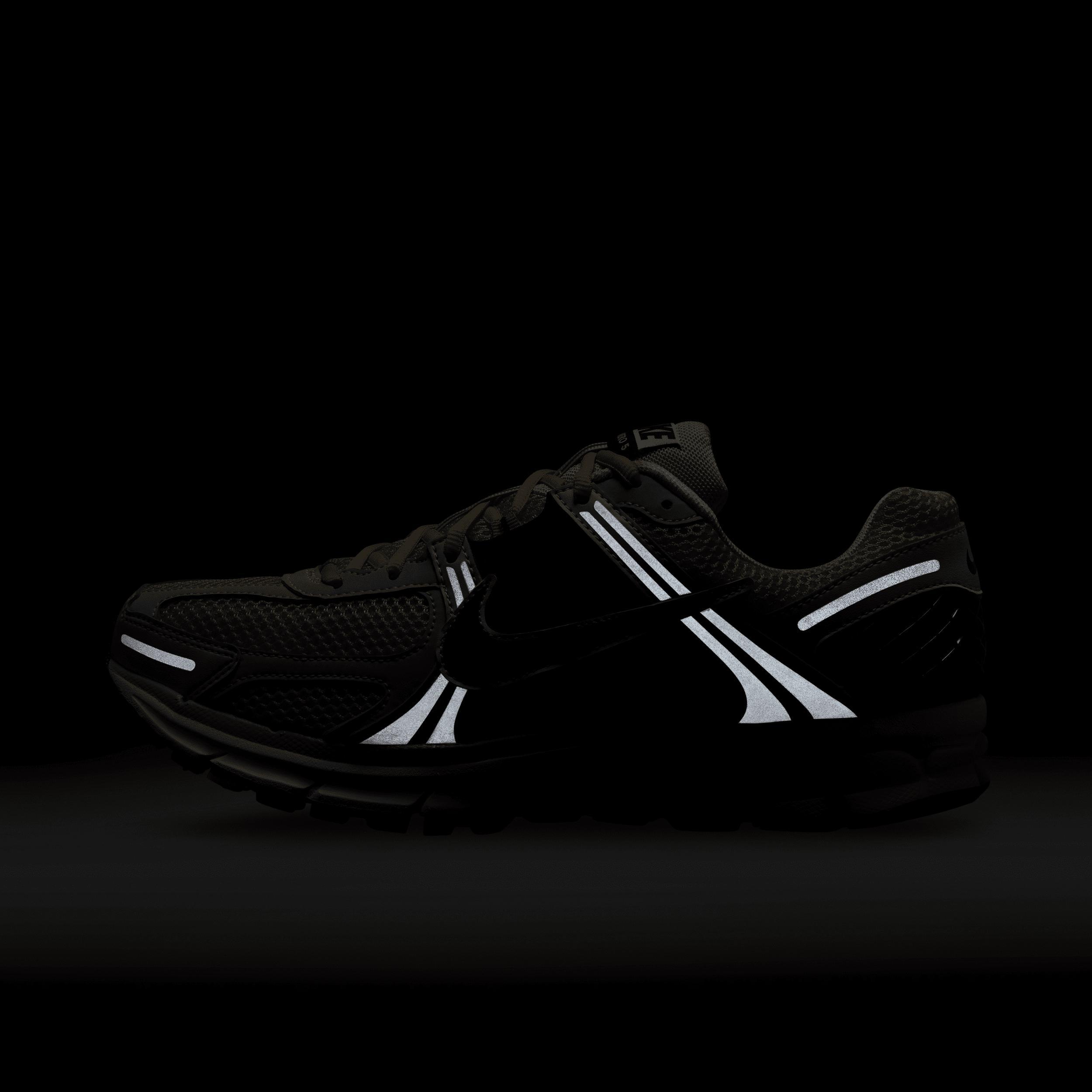 Nike Zoom Vomero 5 Men's Shoes Product Image