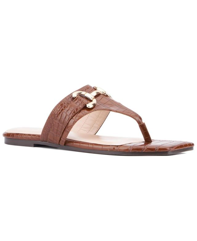 Fashion To Figure Womens Saralyn Flat Sandal - Wide Width Product Image