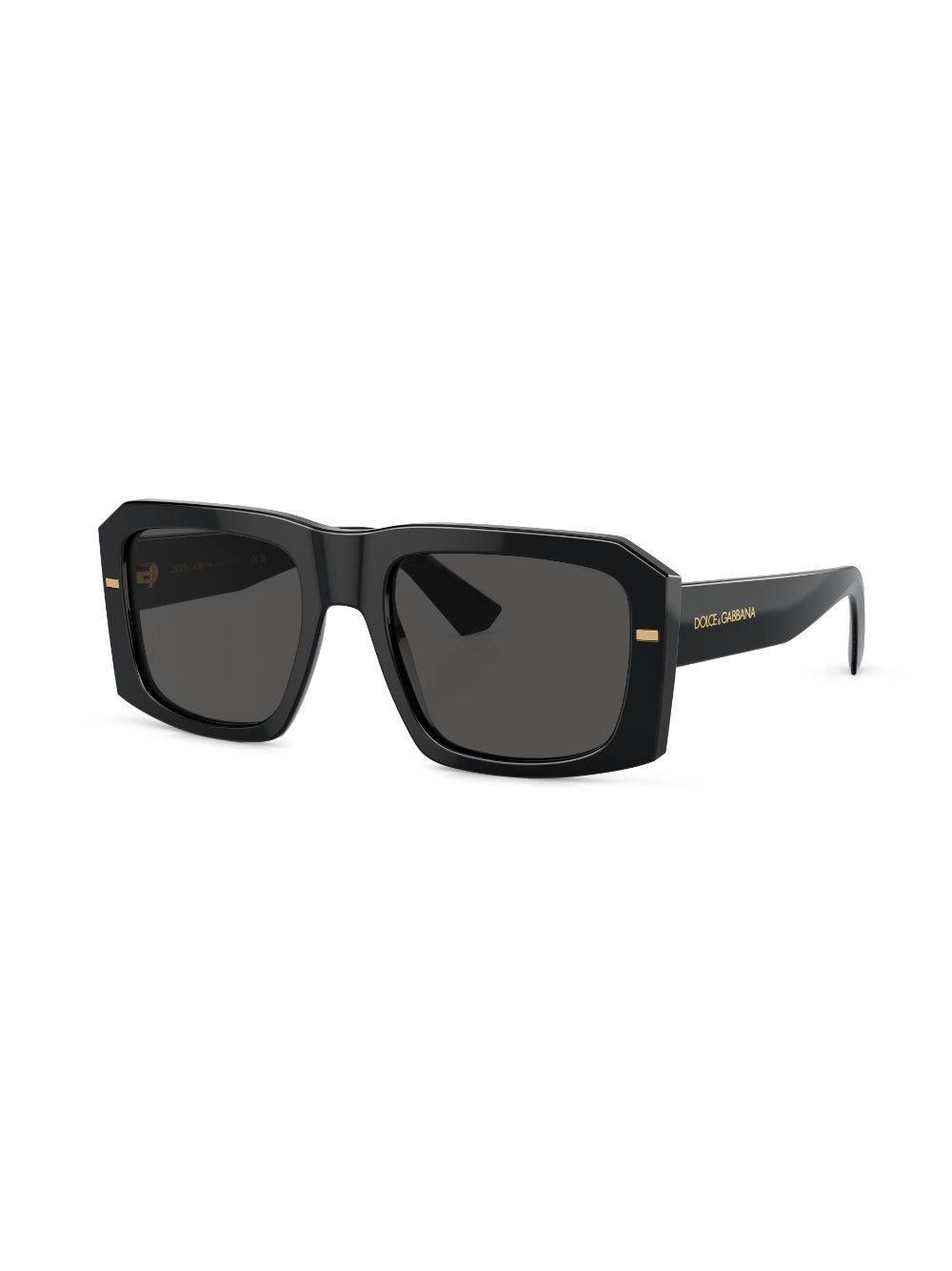 Square Frame Sunglasses In Black Product Image